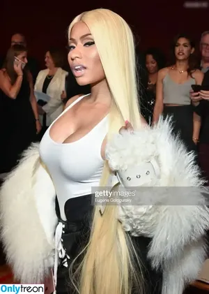 Nicki Minaj / nickiminaj nude photo #0775
