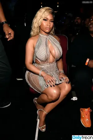Nicki Minaj / nickiminaj nude photo #0776