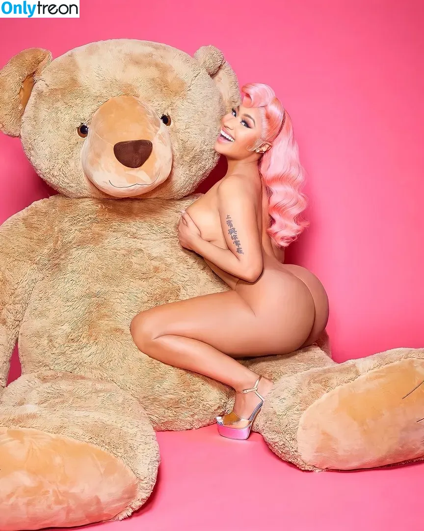 Nicki Minaj nude photo #0002 (nickiminaj)