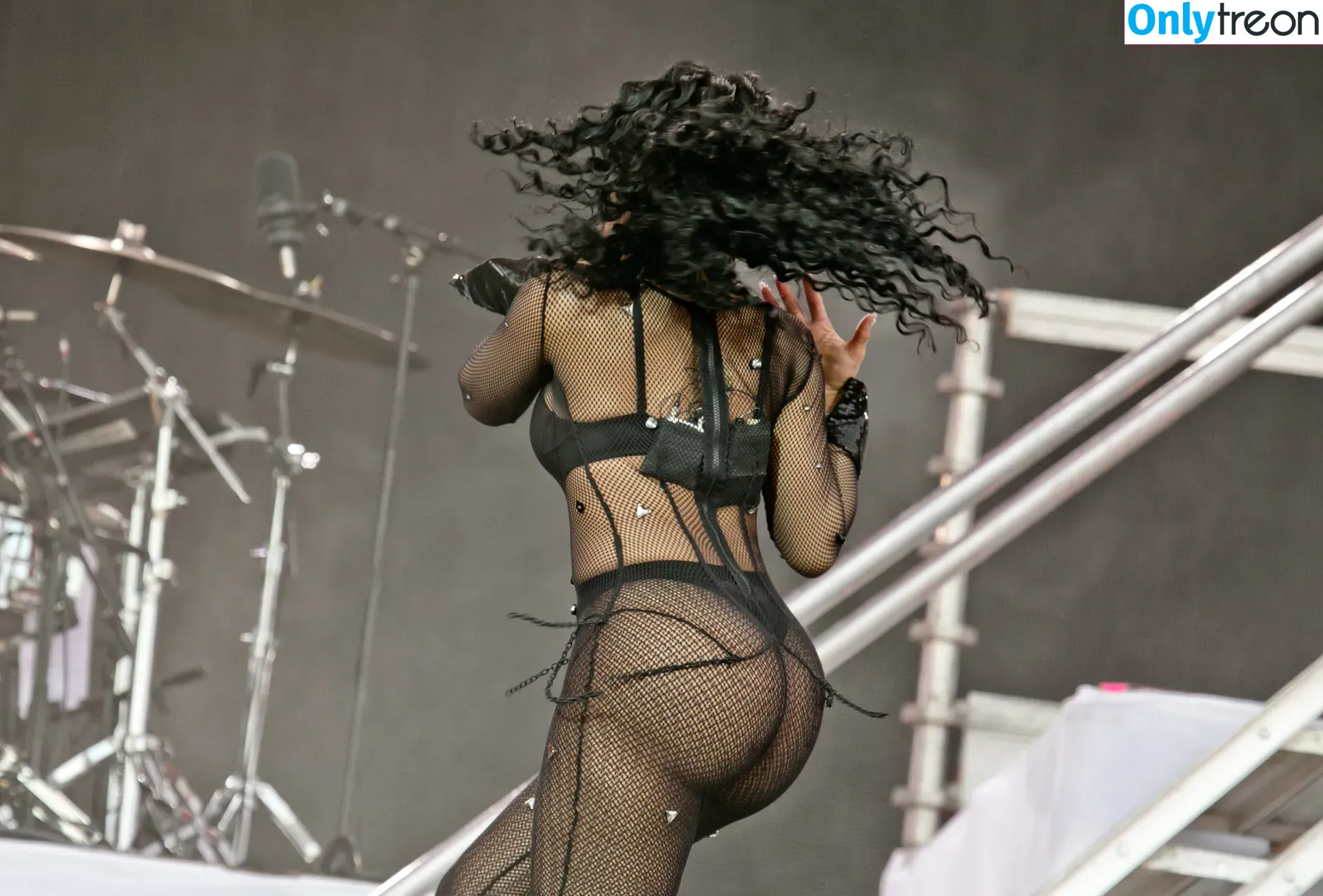 Nicki Minaj nude photo #0050 (nickiminaj)