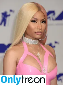 Nicki Minaj nude photo #0057 (nickiminaj)