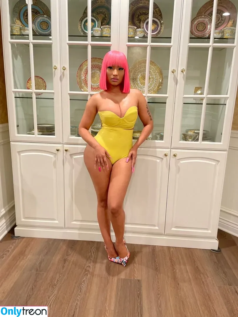 Nicki Minaj nude photo #0062 (nickiminaj)