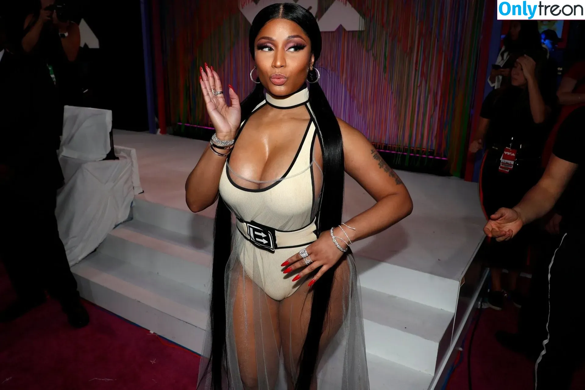 Nicki Minaj nude photo #0118 (nickiminaj)