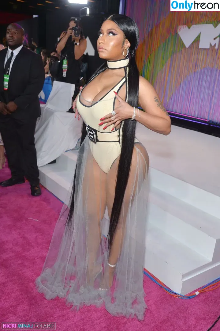 Nicki Minaj nude photo #0119 (nickiminaj)