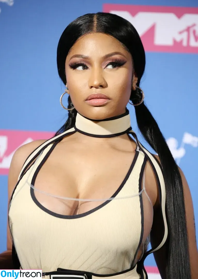 Nicki Minaj nude photo #0122 (nickiminaj)