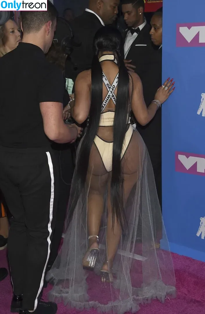 Nicki Minaj nude photo #0136 (nickiminaj)