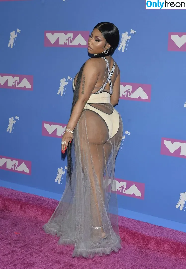 Nicki Minaj nude photo #0141 (nickiminaj)