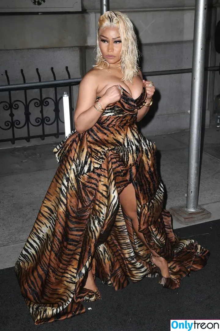 Nicki Minaj nude photo #0155 (nickiminaj)