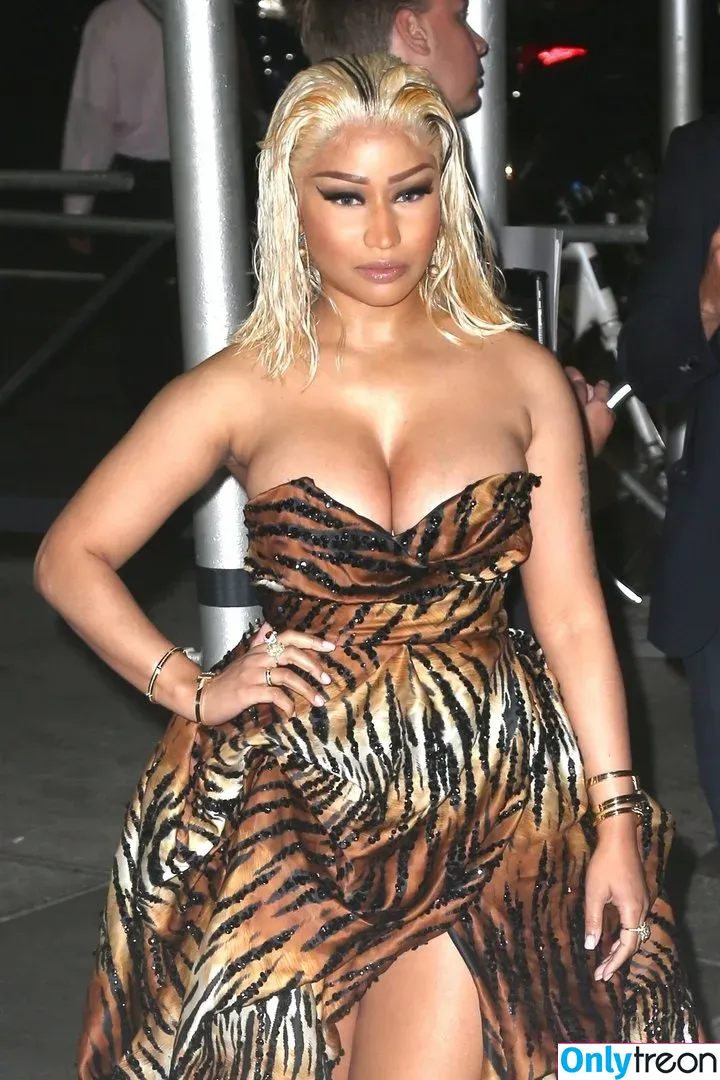 Nicki Minaj nude photo #0171 (nickiminaj)