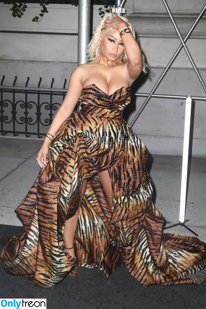 Nicki Minaj nude photo #0172 (nickiminaj)