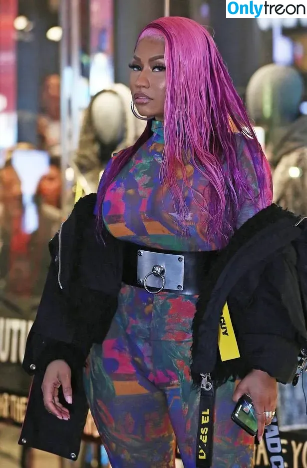 Nicki Minaj nude photo #0185 (nickiminaj)