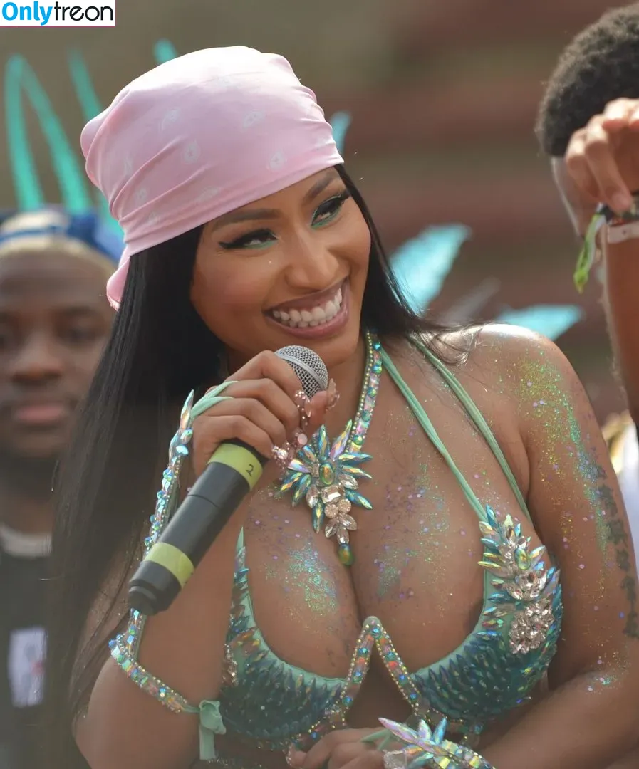 Nicki Minaj nude photo #0194 (nickiminaj)