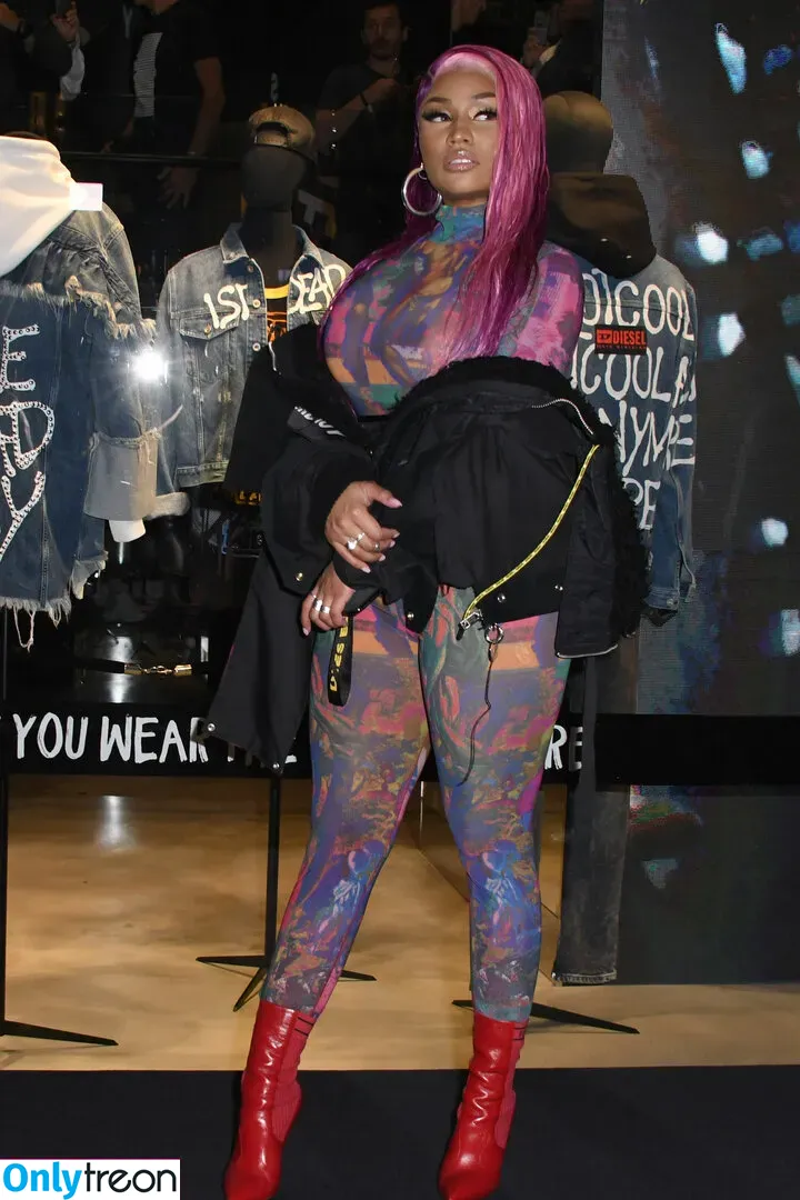 Nicki Minaj nude photo #0226 (nickiminaj)