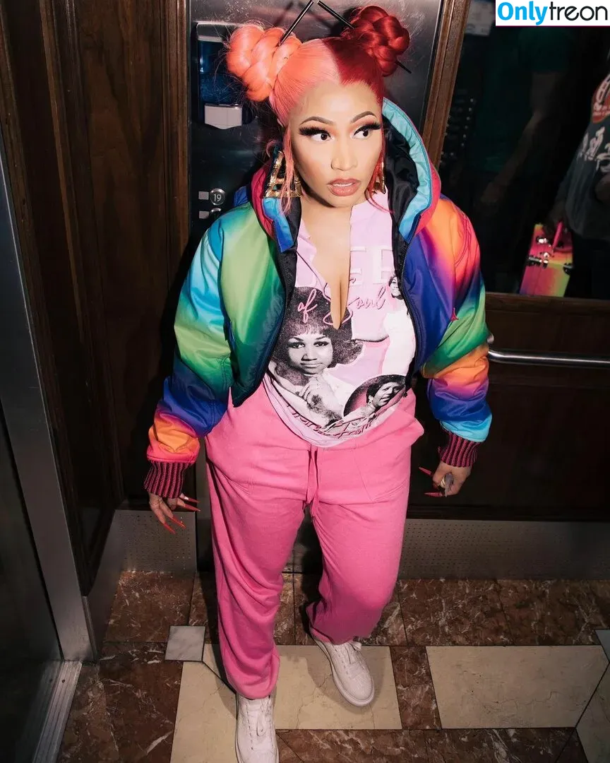 Nicki Minaj nude photo #0323 (nickiminaj)