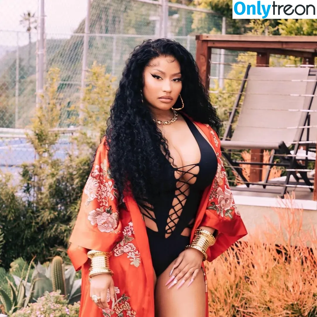 Nicki Minaj nude photo #0341 (nickiminaj)