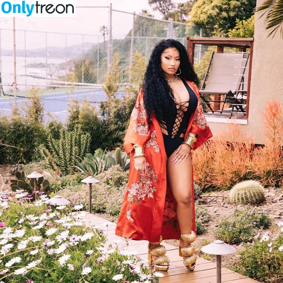 Nicki Minaj nude photo #0345 (nickiminaj)