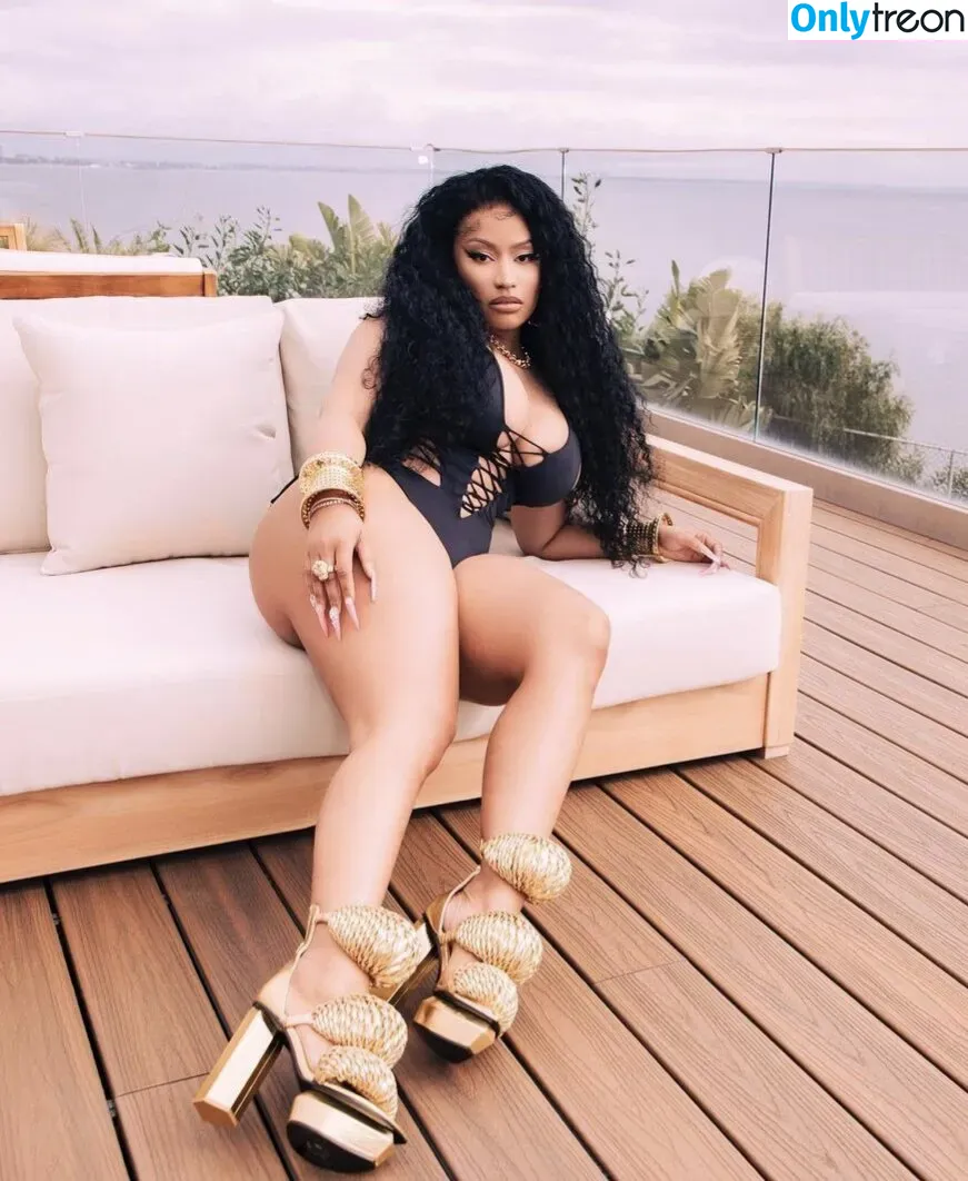 Nicki Minaj nude photo #0346 (nickiminaj)