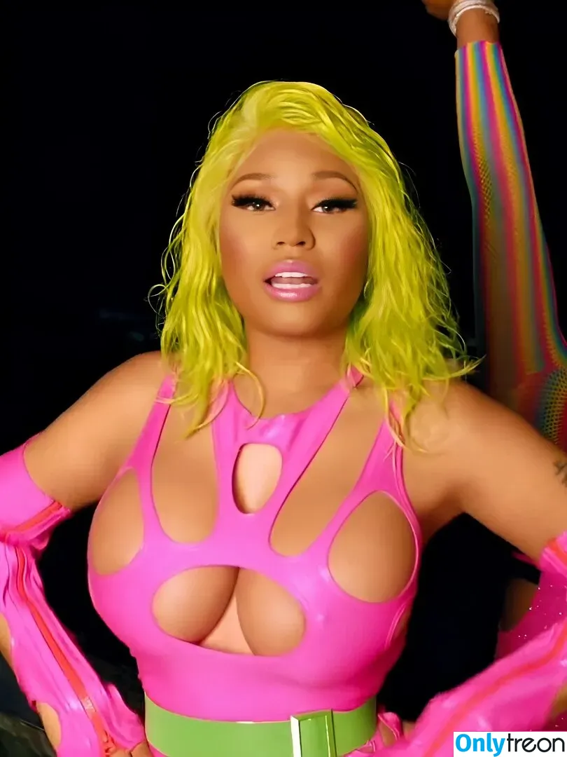 Nicki Minaj nude photo #0376 (nickiminaj)