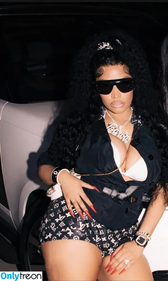 Nicki Minaj nude photo #0427 (nickiminaj)
