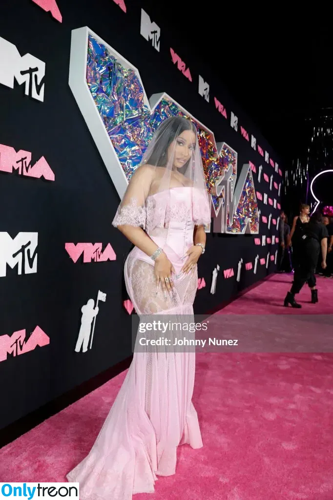 Nicki Minaj nude photo #0498 (nickiminaj)