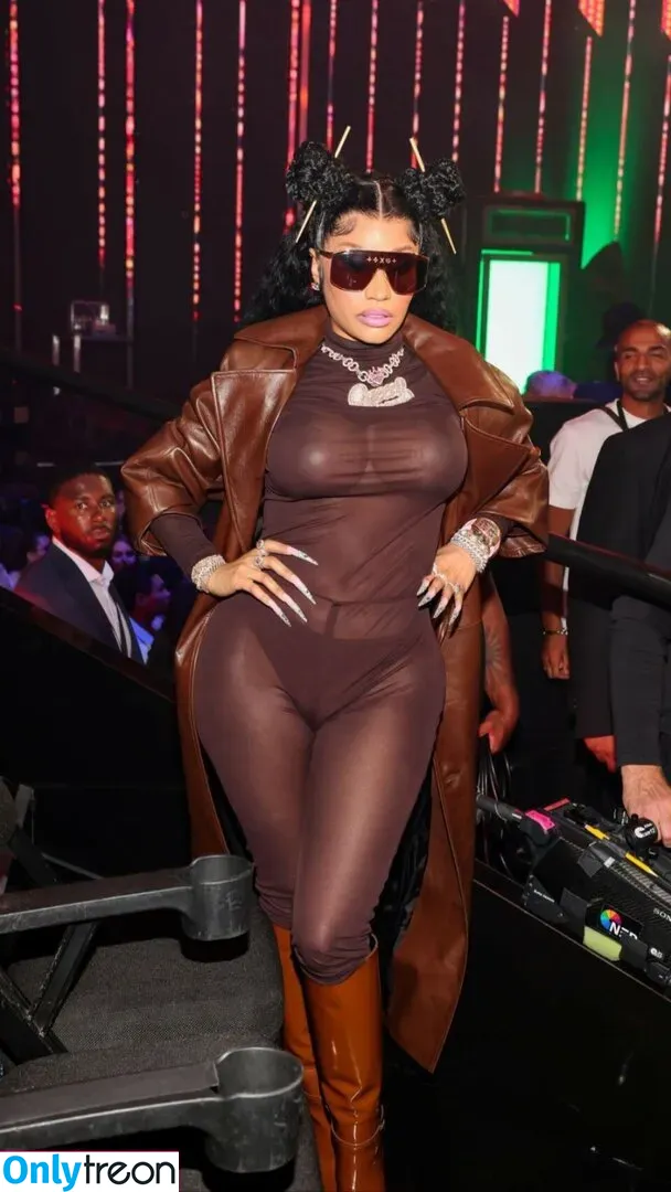 Nicki Minaj nude photo #0539 (nickiminaj)