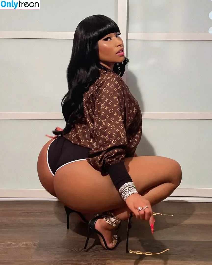 Nicki Minaj nude photo #0683 (nickiminaj)