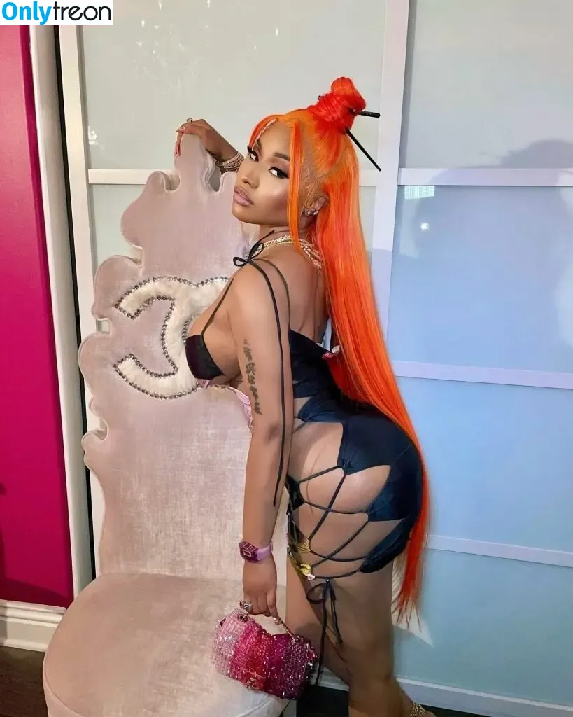 Nicki Minaj nude photo #0714 (nickiminaj)