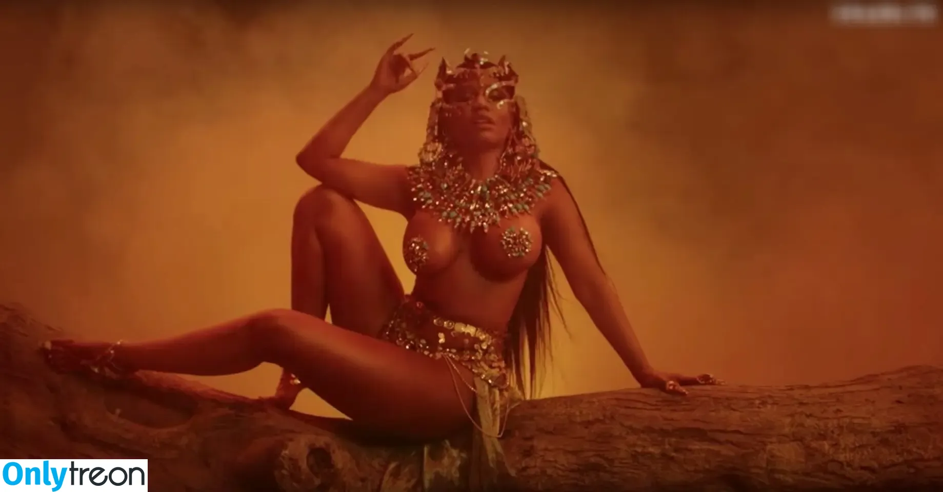 Nicki Minaj nude photo #0765 (nickiminaj)