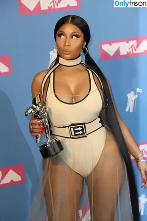 Nicki Minaj / nickiminaj nude photo #1315