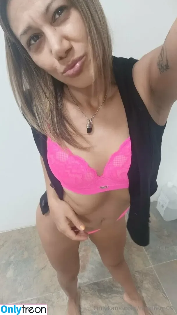 nickifem09 nude photo #0005 (nickimarieinc)