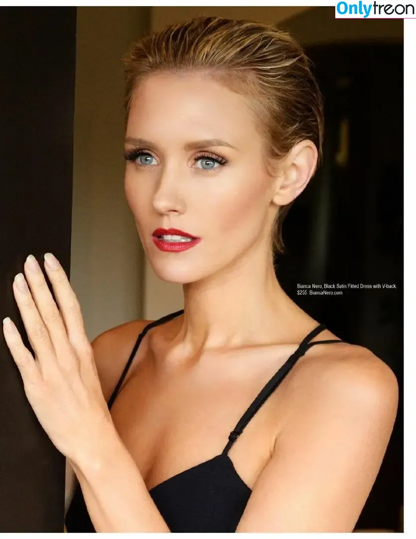 Nicky Whelan nude photo #0361 (nickywhelan)