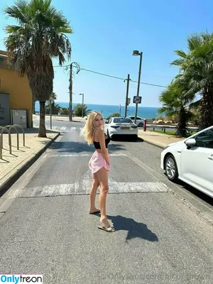  nude photo #0010