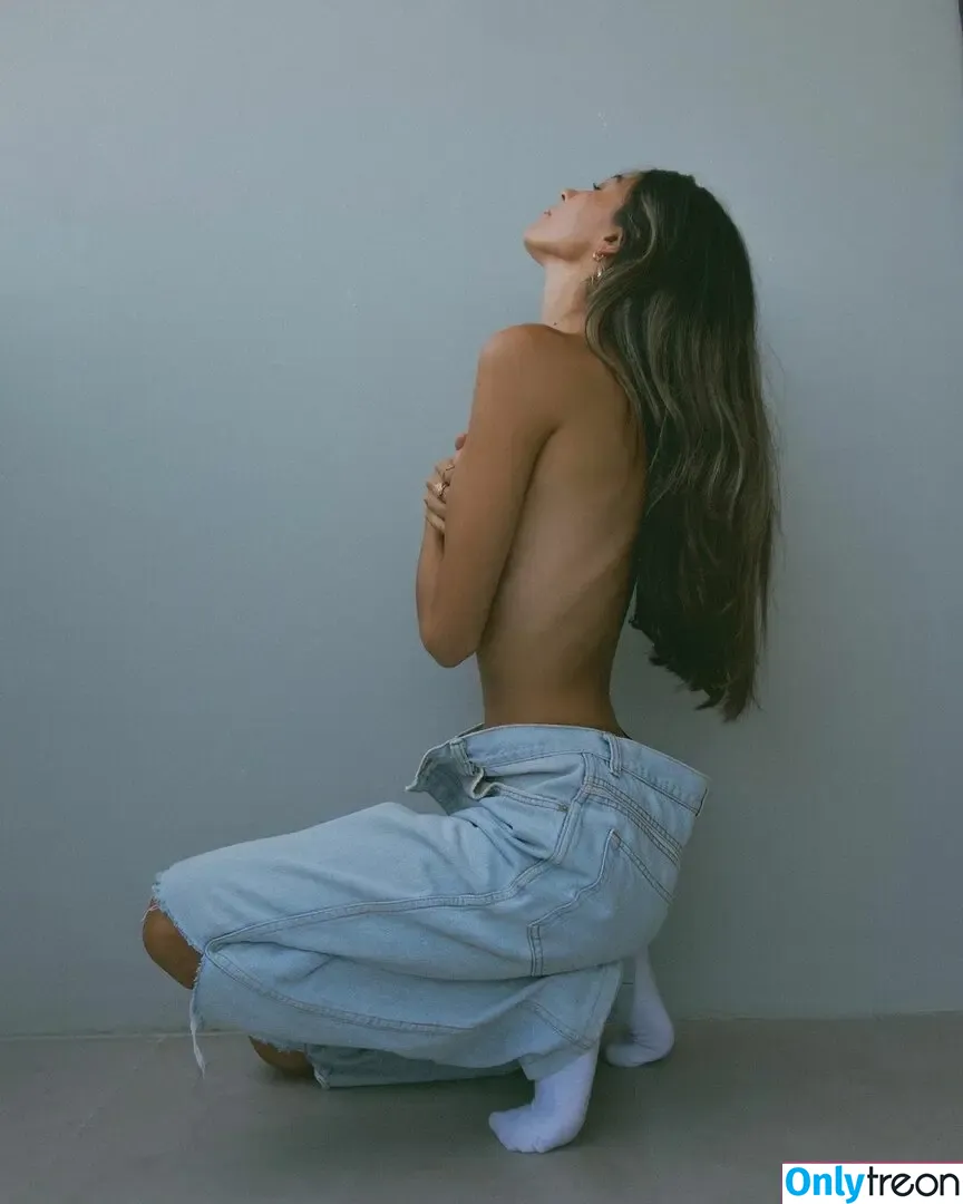 Nicola Lopez Kinghorn nude photo #0021 (Stephanie Lopez Kinghorn / nicolakinghorn / stephlopezlovesyou)