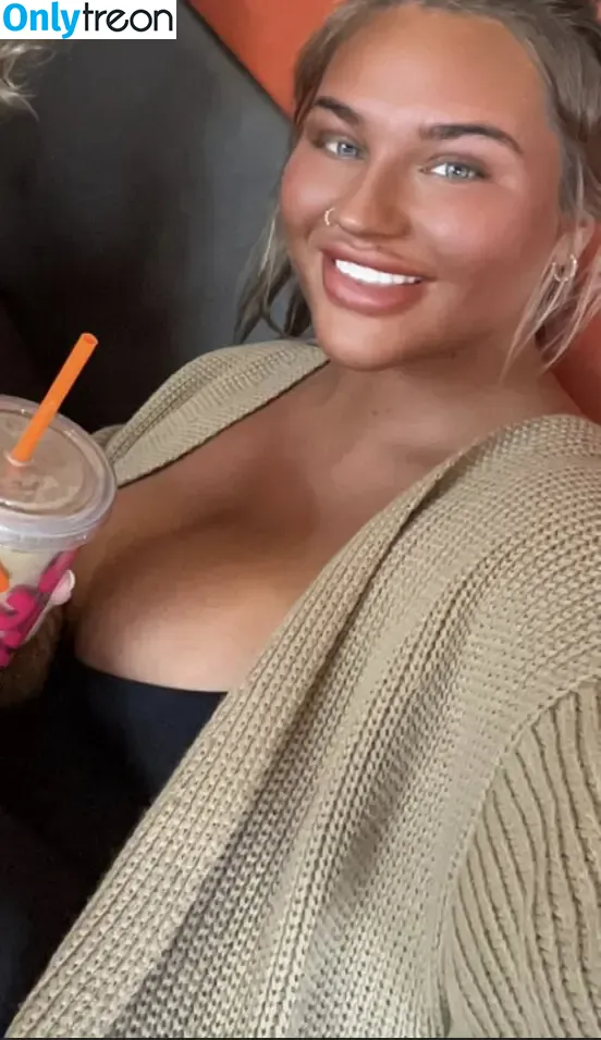 Nicole Barker nude photo #0017 (nicole_barkerrr)