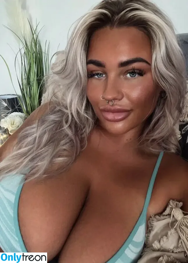 Nicole Barker nude photo #0031 (nicole_barkerrr)