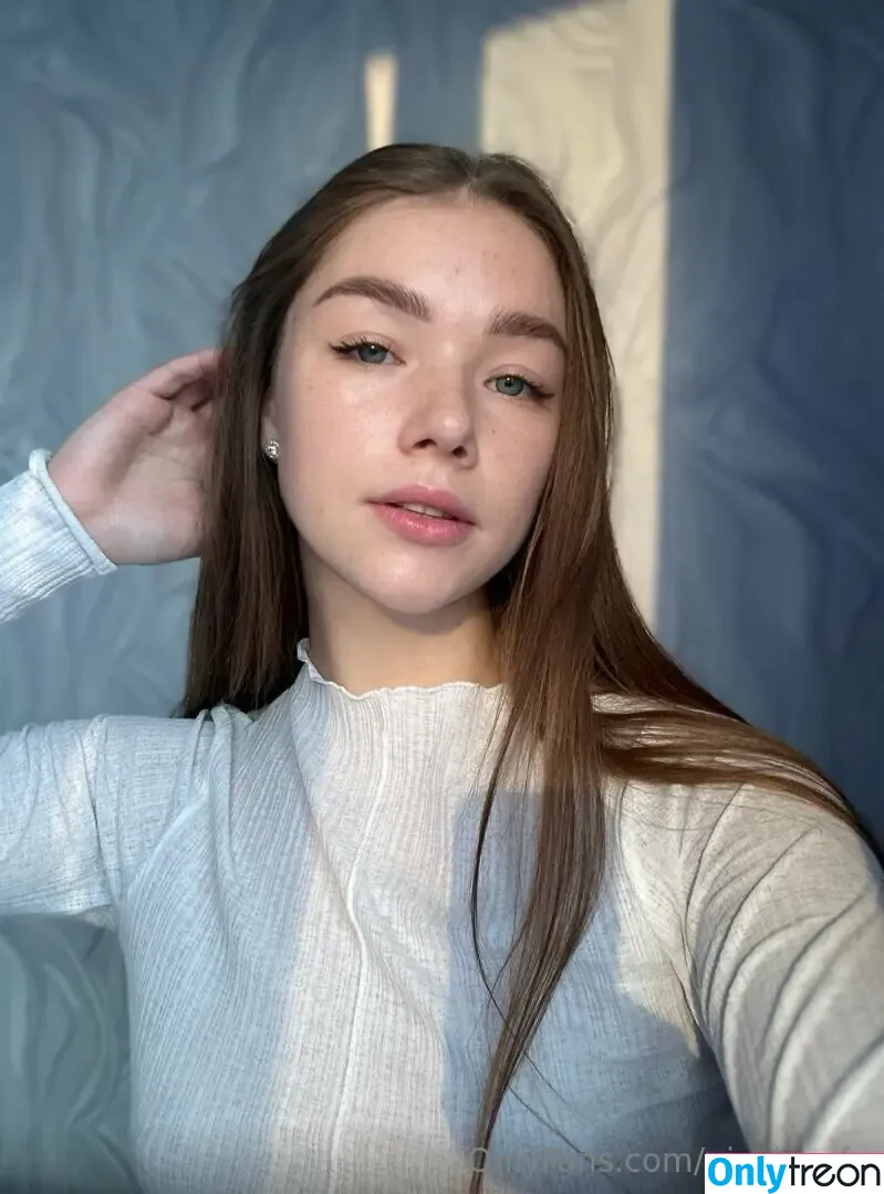 nicole_gfe nude photo #0402 (goddessofthesevenseas_)