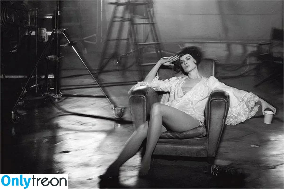Nicole Kidman nude photo #0045 (kidmanupdates / nicolekidman)
