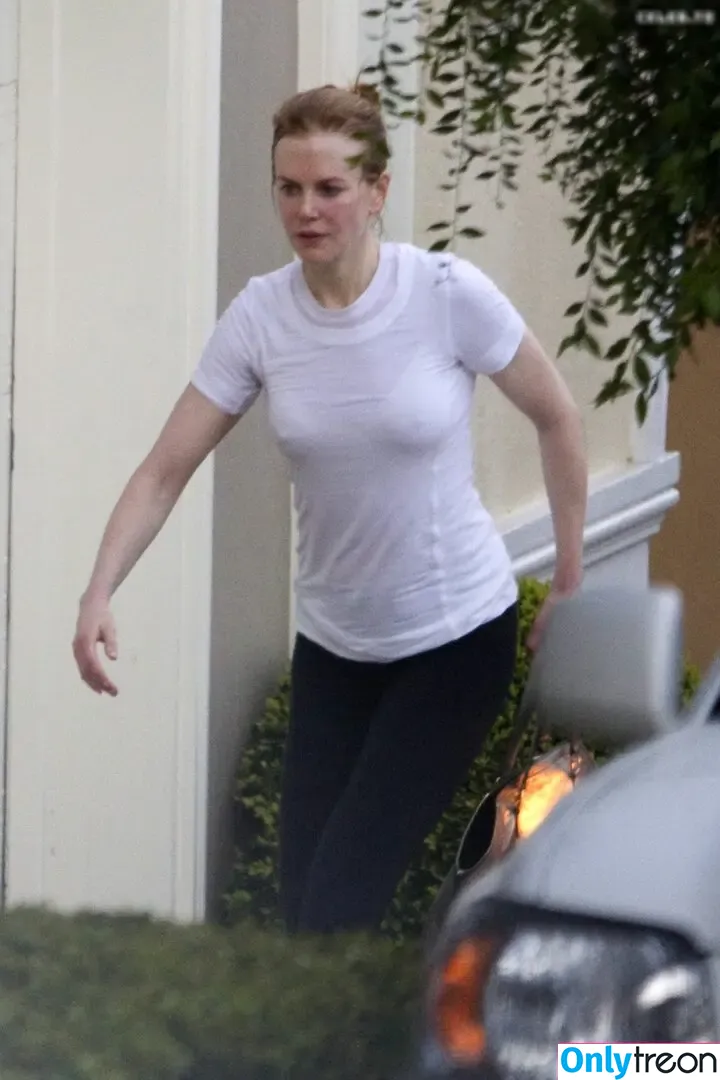 Nicole Kidman nude photo #0336 (kidmanupdates / nicolekidman)