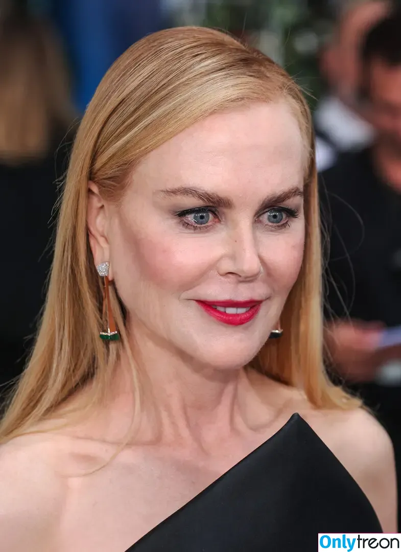 Nicole Kidman nude photo #0487 (kidmanupdates / nicolekidman)
