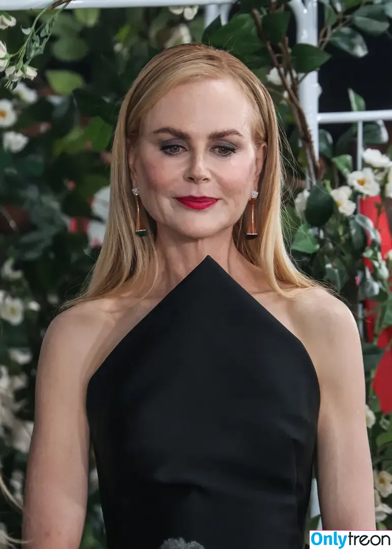 Nicole Kidman nude photo #0497 (kidmanupdates / nicolekidman)