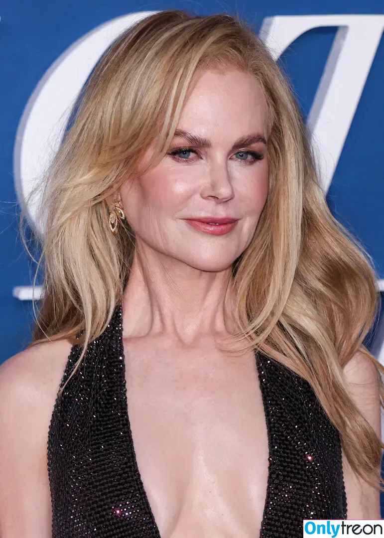 Nicole Kidman nude photo #0543 (kidmanupdates / nicolekidman)