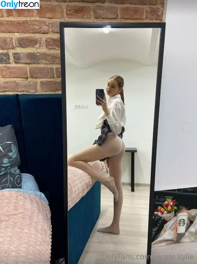 nicole.kylie nude photo #0080 (kylievv3)
