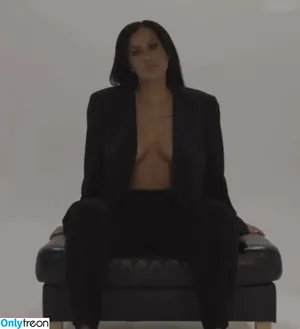  nude photo #0005