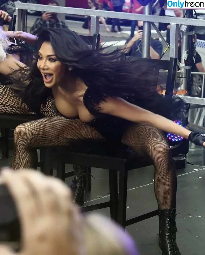 Nicole Scherzinger nude photo #2778 (NicoleScherzy / nicolescherzinger)