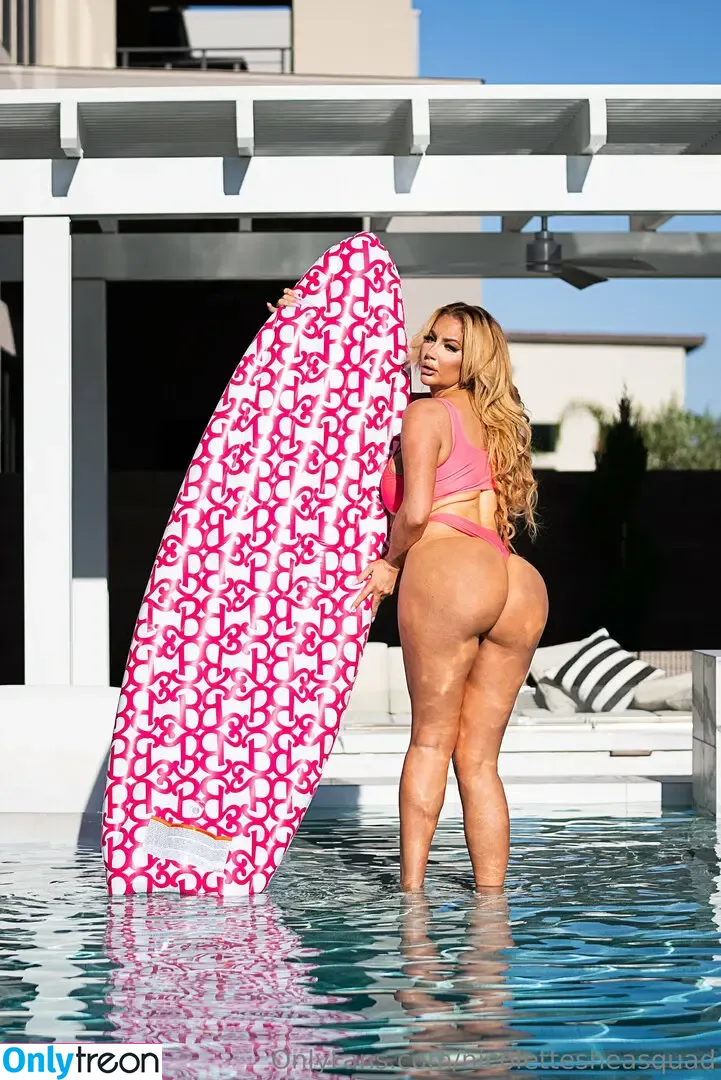 nicolettesheasquad nude photo #0103 (sheasquadforever)
