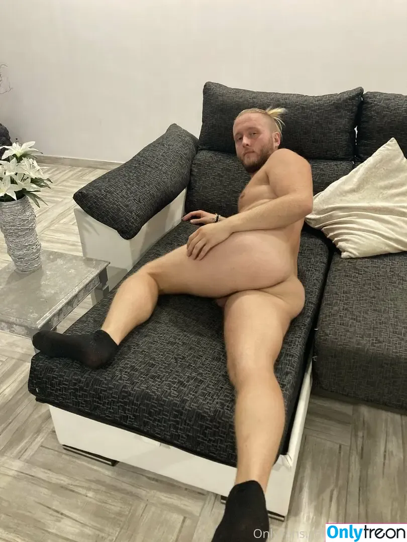 nicoslowefree nude photo #0011 (nicogoofs)