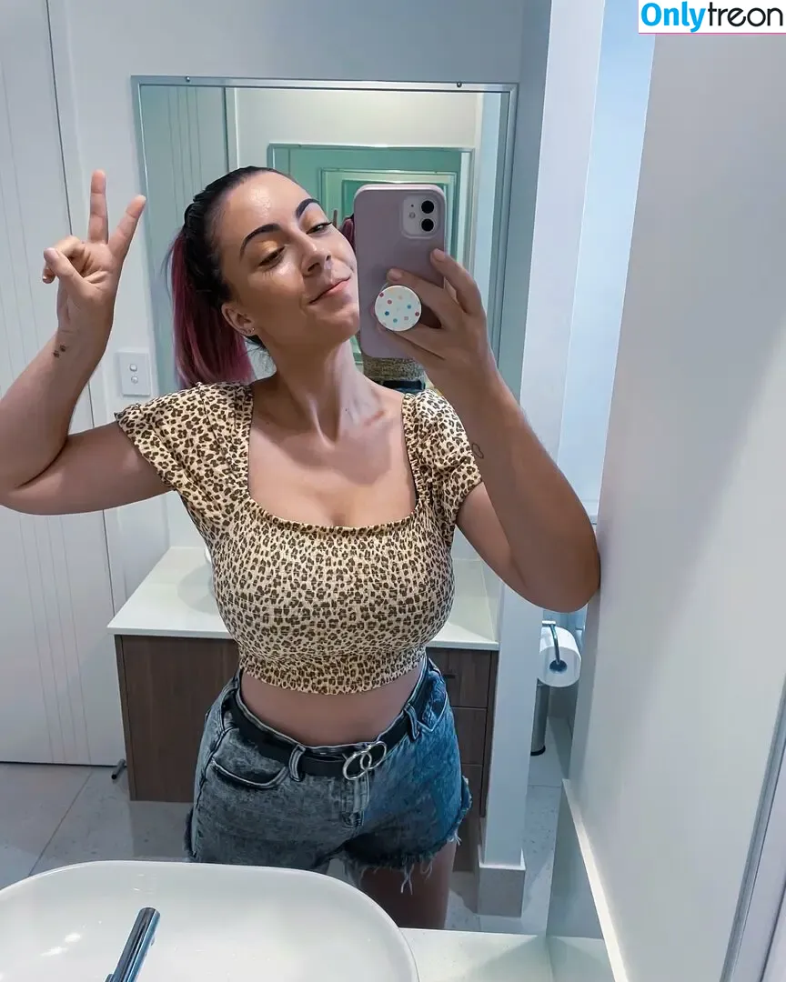 NicsandNacs nude photo #0024 (nicnacfattass)