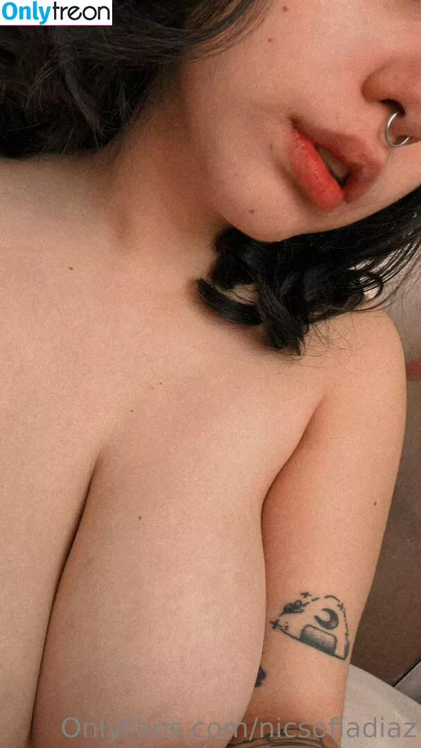 Nicsofiadiaz nude photo #0011 (Nicsofiadiaz)