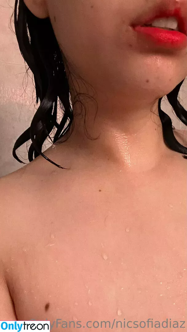 Nicsofiadiaz nude photo #0017 (Nicsofiadiaz)