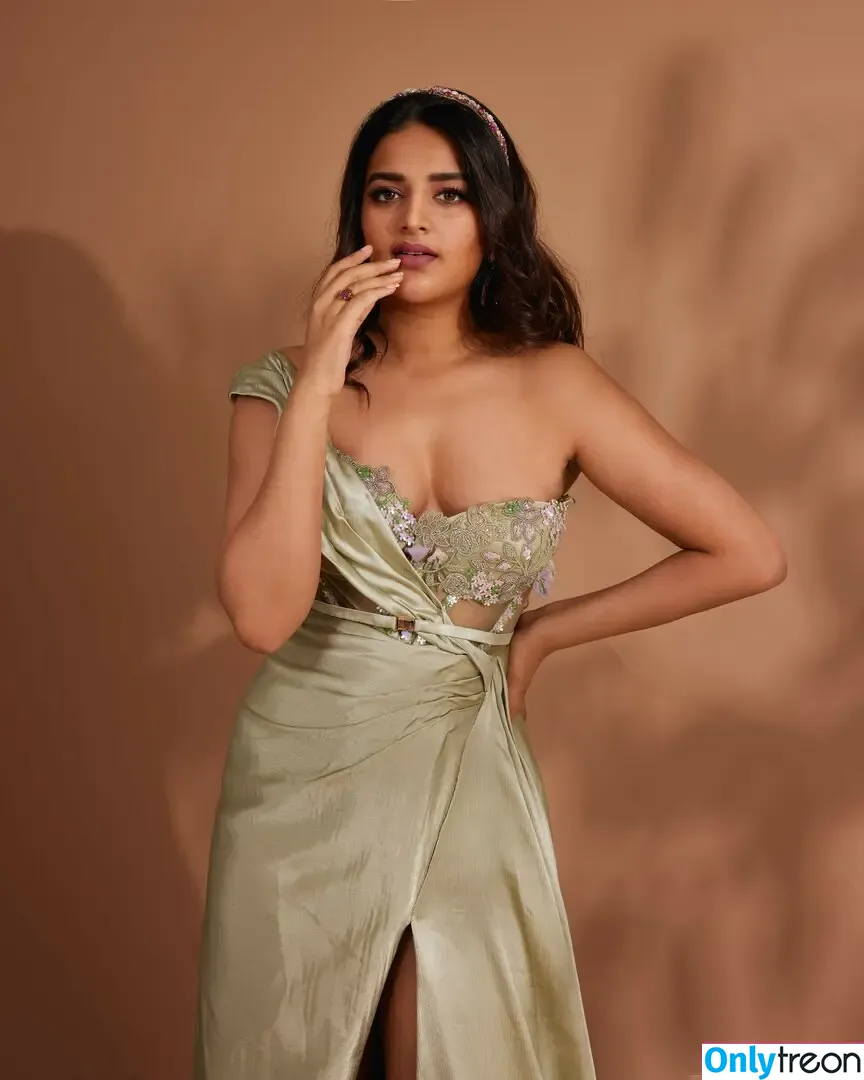 Nidhhi Agerwal nude photo #0057 (nidhhiagerwal)